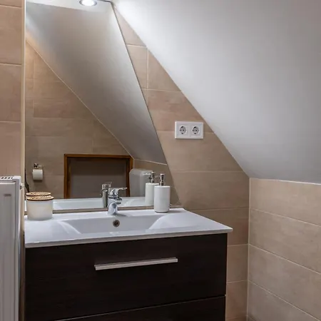 Bodzavirag Appartement *