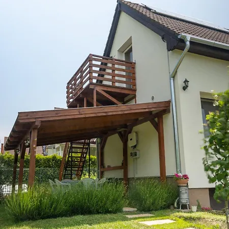 Apartment Bodzavirag